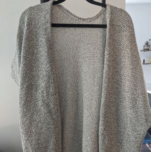 COMMUNITY IONIC CAPE